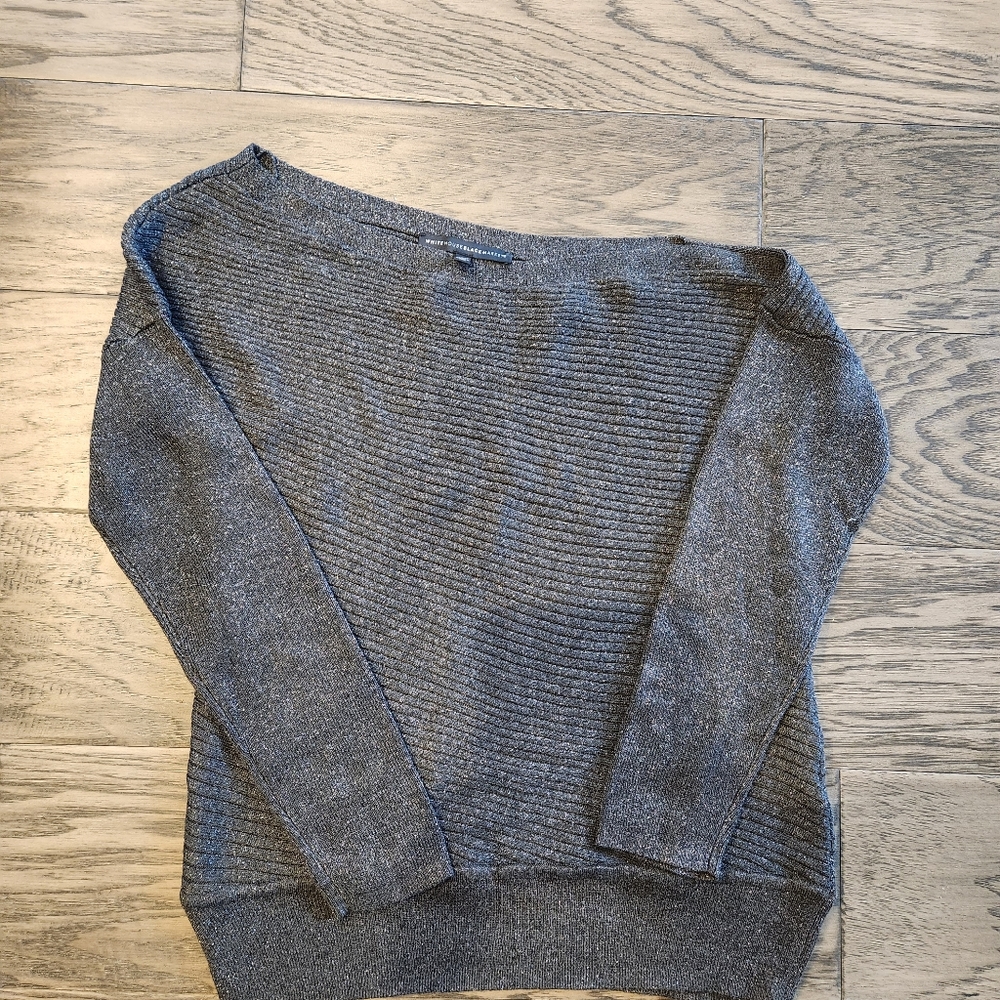 Whit House Black Market sweater